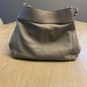 Leather shoulder bag